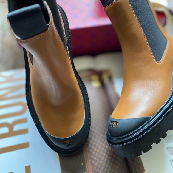 Tory Burch Lug Sole Platform Chelsea Bootie In Caballo Brown/black - Picture 8 of 13